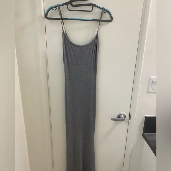 Viral SKIMS Dress - Size M - Picture 5 of 7